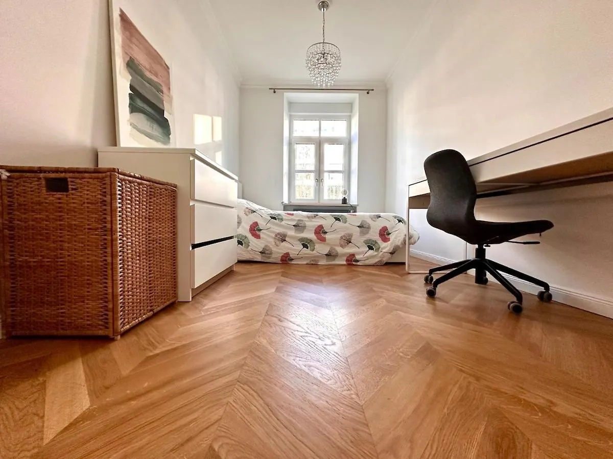 בית הארחה מינכן City Center Balcony Apartment גרמניה
